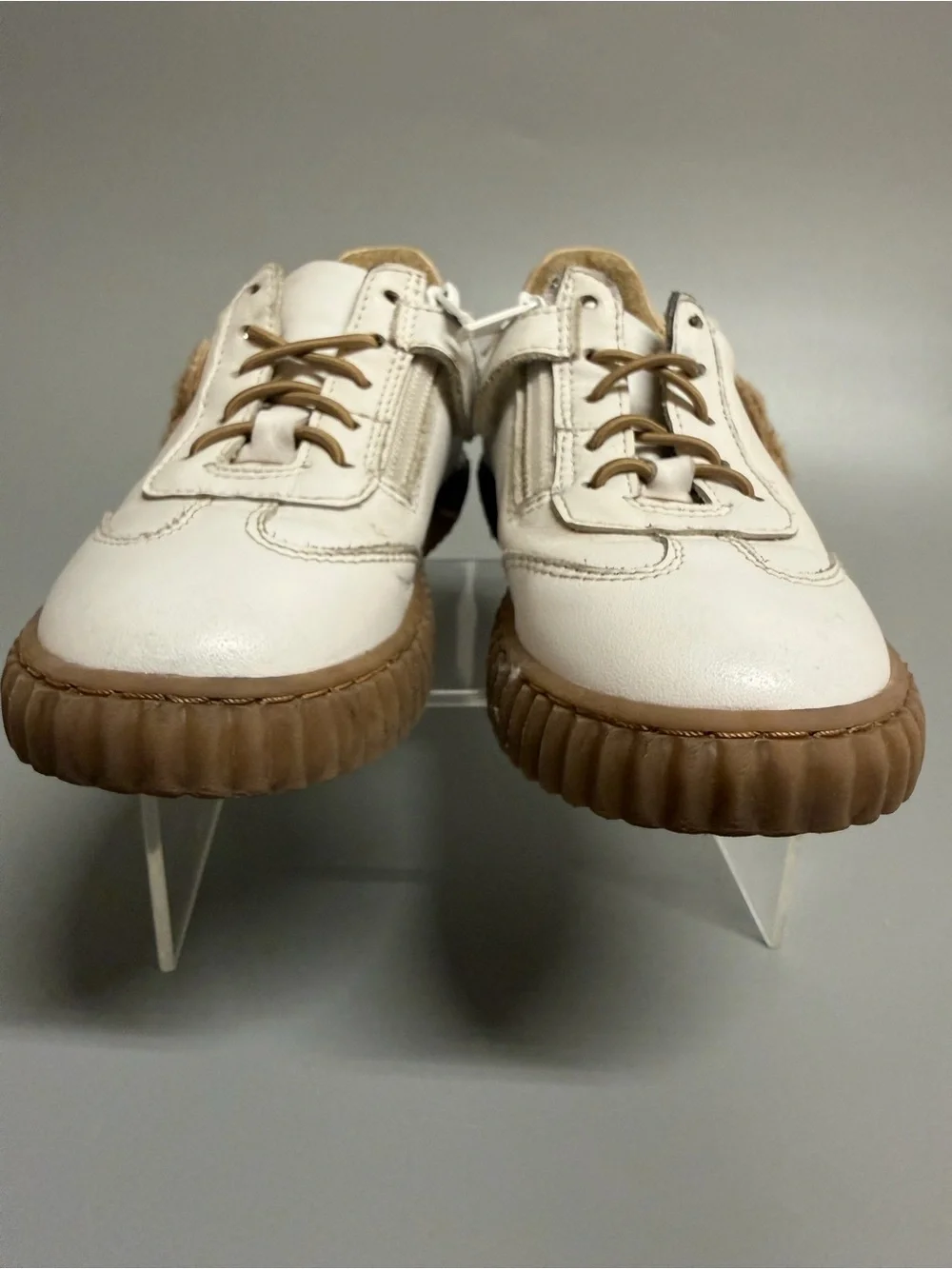 BLUBLONC TODDLER WHITE BEAR SNEAKERS Sz 27 US 10